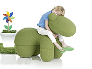 小马椅CG-Children-chair-three_办公华体会网页版登录入口_儿童椅_现代经典休闲椅