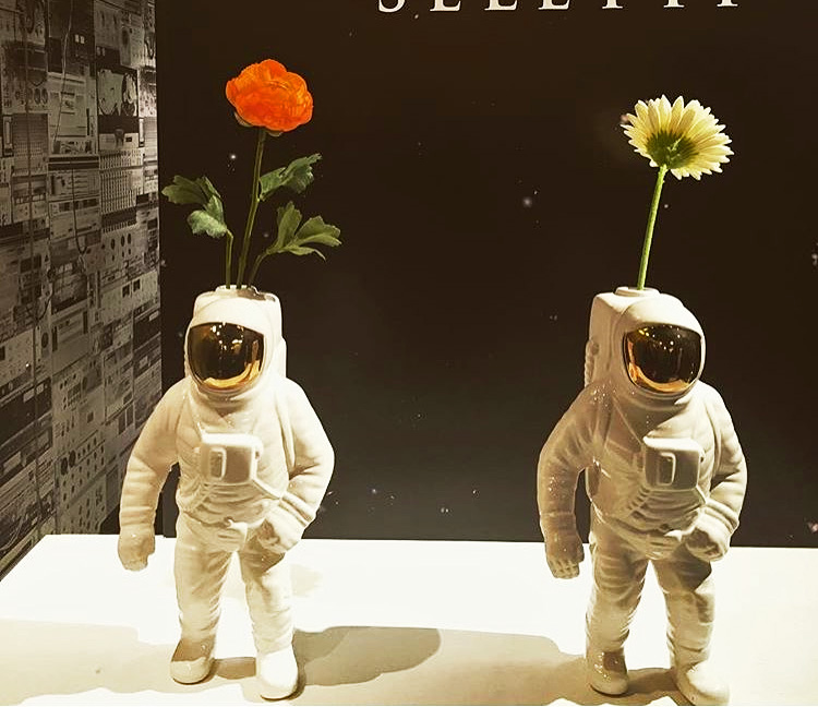 创意华体会网页版登录入口 - 附件|花器|办公华体会网页版登录入口|华体会(中国)华体会网页版登录入口|宇航员花瓶