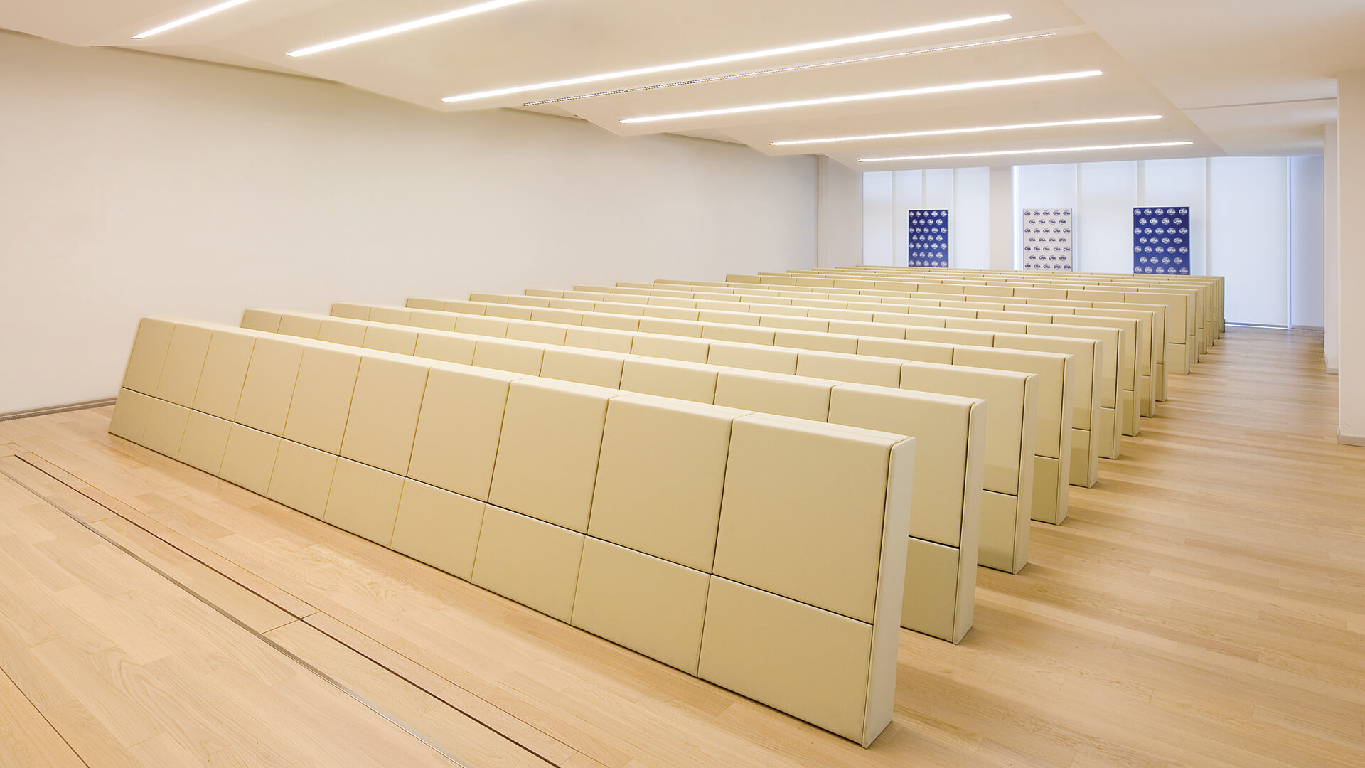 学校华体会网页版登录入口|阶梯教室桌椅|办公华体会网页版登录入口|华体会(中国)华体会网页版登录入口|源雅
