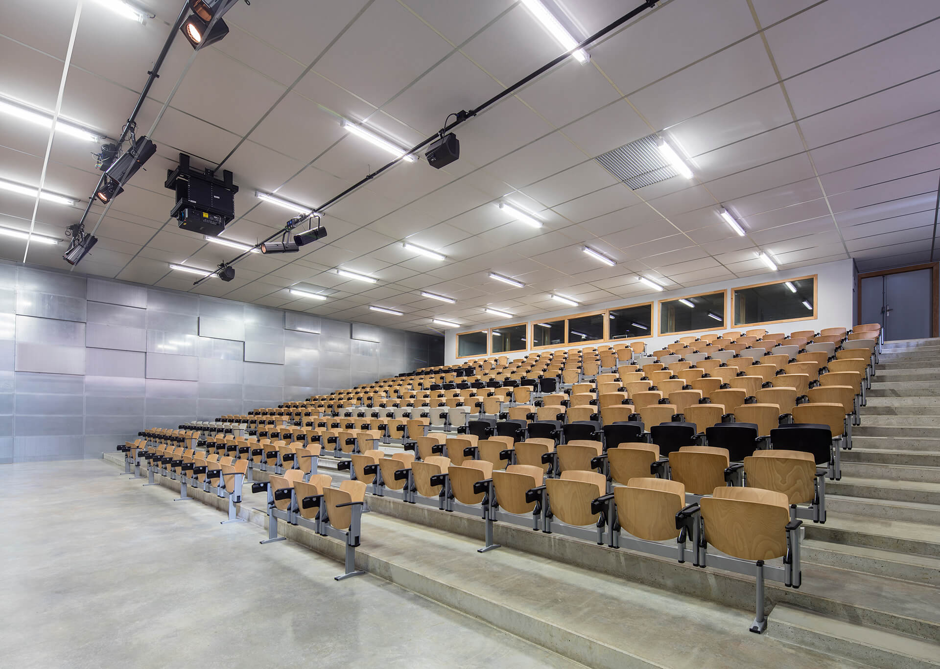 学校华体会网页版登录入口|阶梯教室桌椅|办公华体会网页版登录入口|华体会(中国)华体会网页版登录入口|New Modulamm 阶梯教室