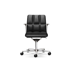 LEADCHAIR EXECUTIVE职员椅 利欧信工作室  WALTER KNOLL华体会网页版登录入口品牌